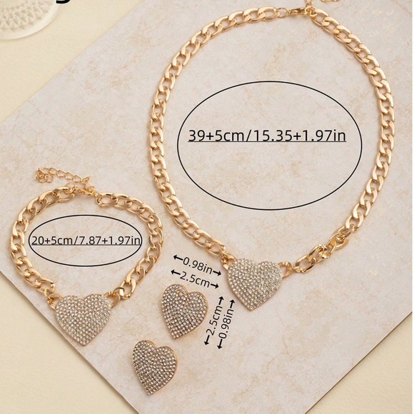 Luxe Gold Tone Rhinestone Heart Chunky Chain Necklace Set - Picture 4 of 4